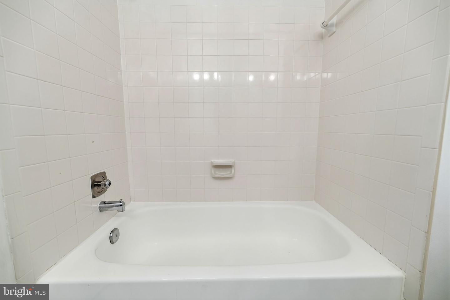 8207 Cedar Landing Ct Property Photo 34
