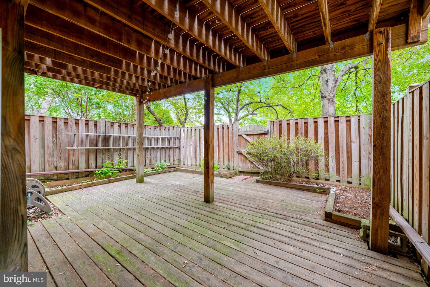 8207 Cedar Landing Ct Property Photo 41