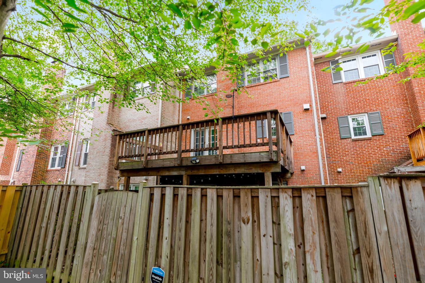 8207 Cedar Landing Ct Property Photo 44