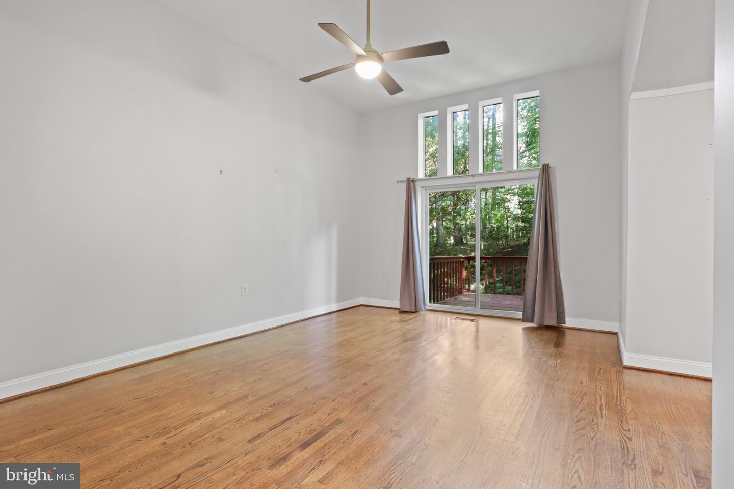 1595 Inlet Ct Property Photo 5