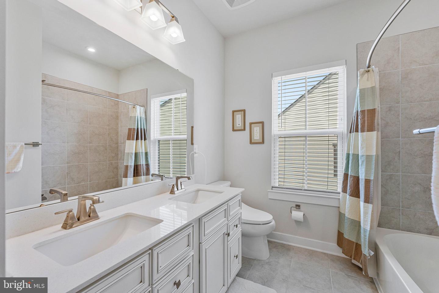 14057 Sunrise Valley Dr #9b Property Photo 18