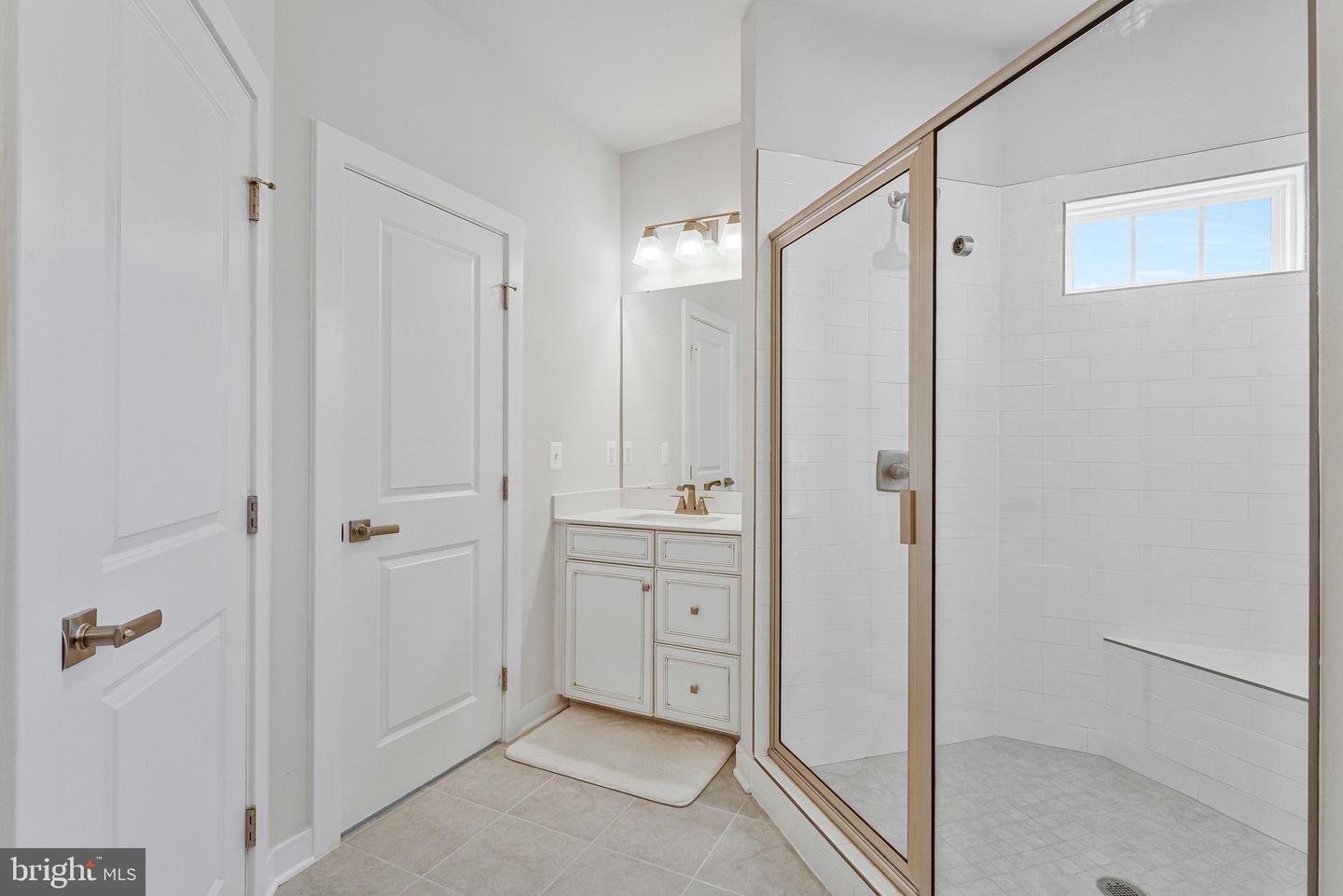 14057 Sunrise Valley Dr #9b Property Photo 30