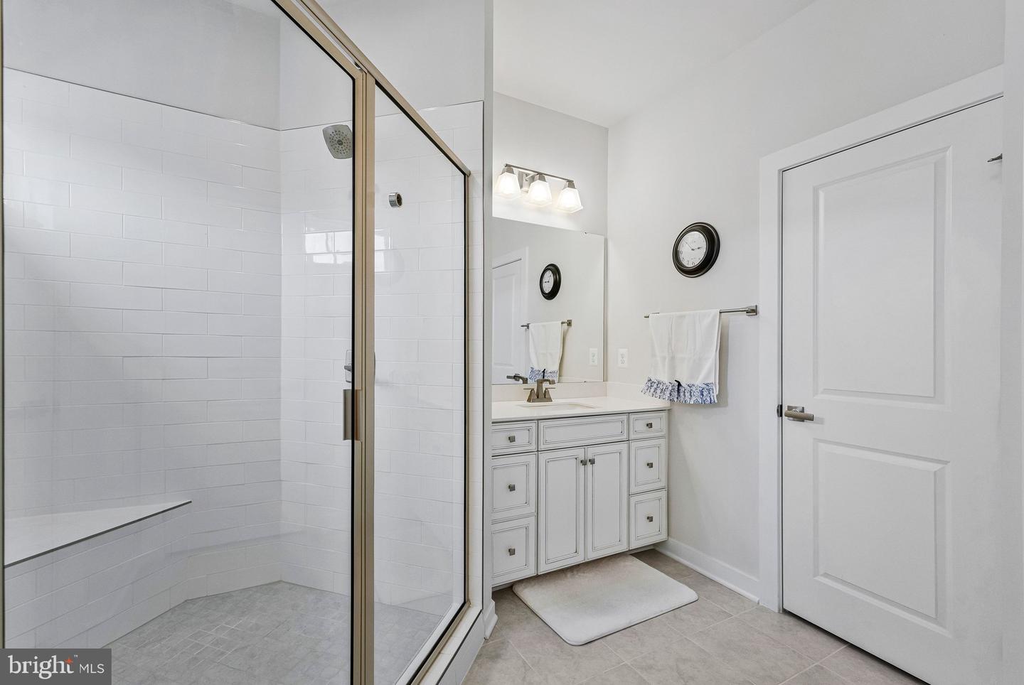 14057 Sunrise Valley Dr #9b Property Photo 32