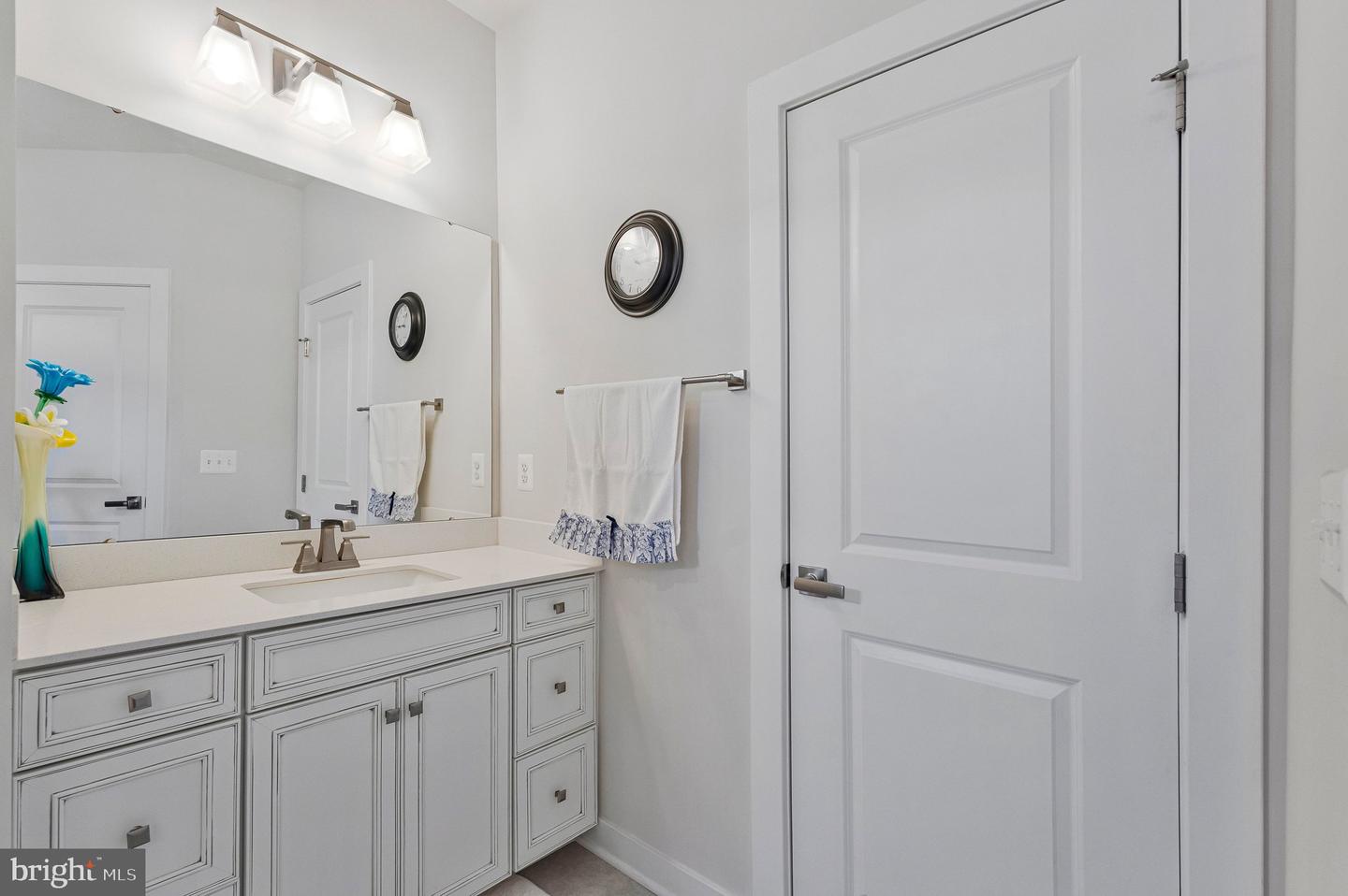 14057 Sunrise Valley Dr #9b Property Photo 33