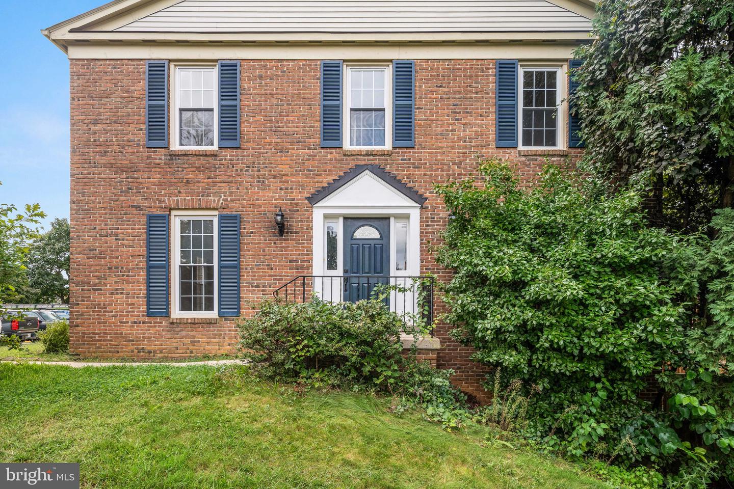 7512 Oldham Way Property Photo 5