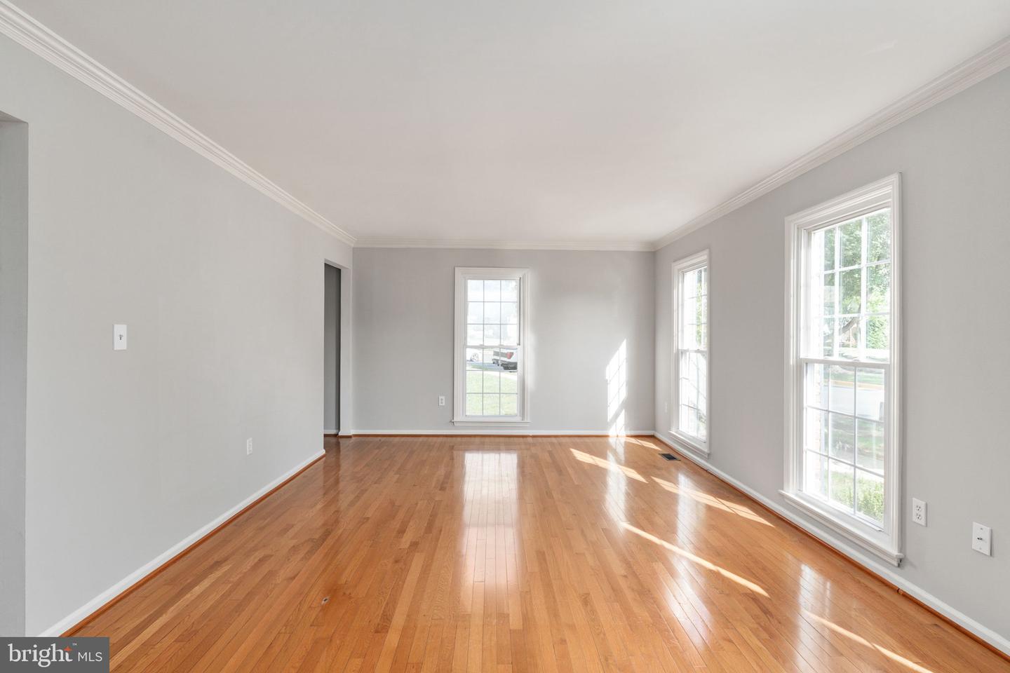 7512 Oldham Way Property Photo 12