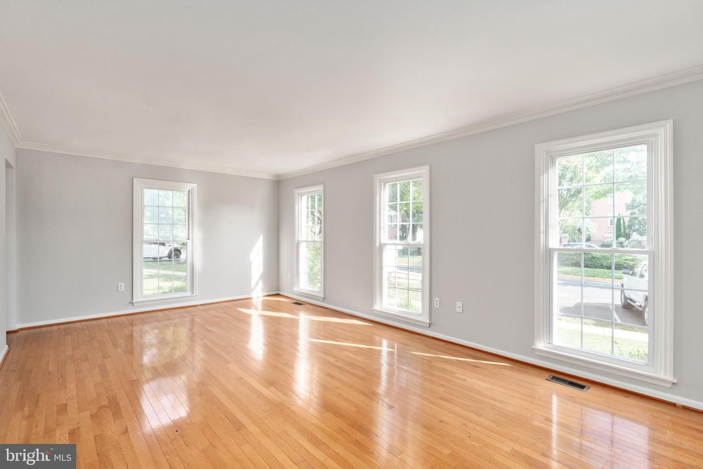 7512 Oldham Way Property Photo 13