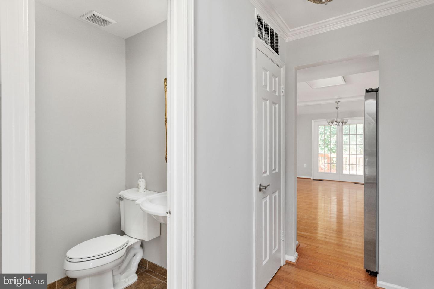 7512 Oldham Way Property Photo 14