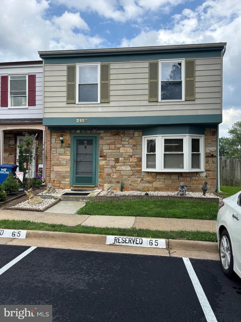 2100 Mager Dr Property Photo 2