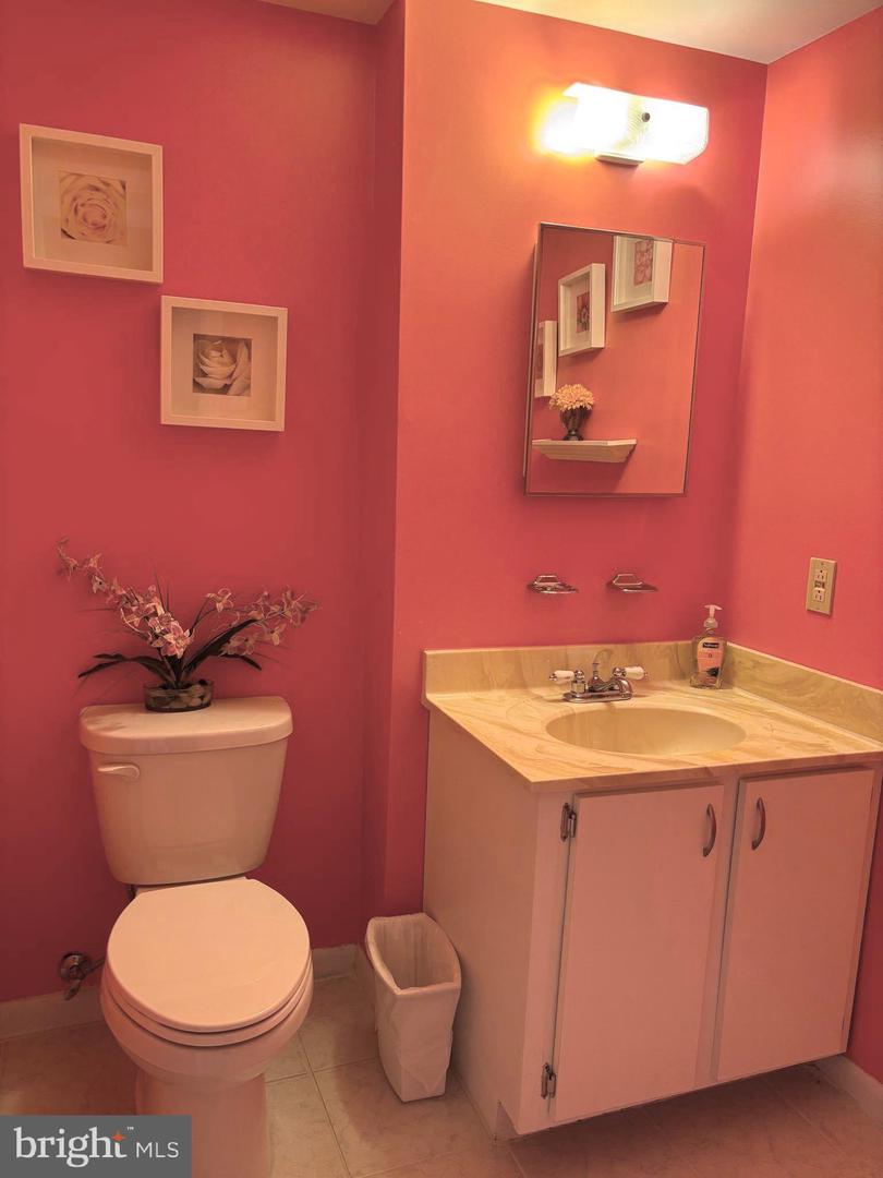 2100 Mager Dr Property Photo 11