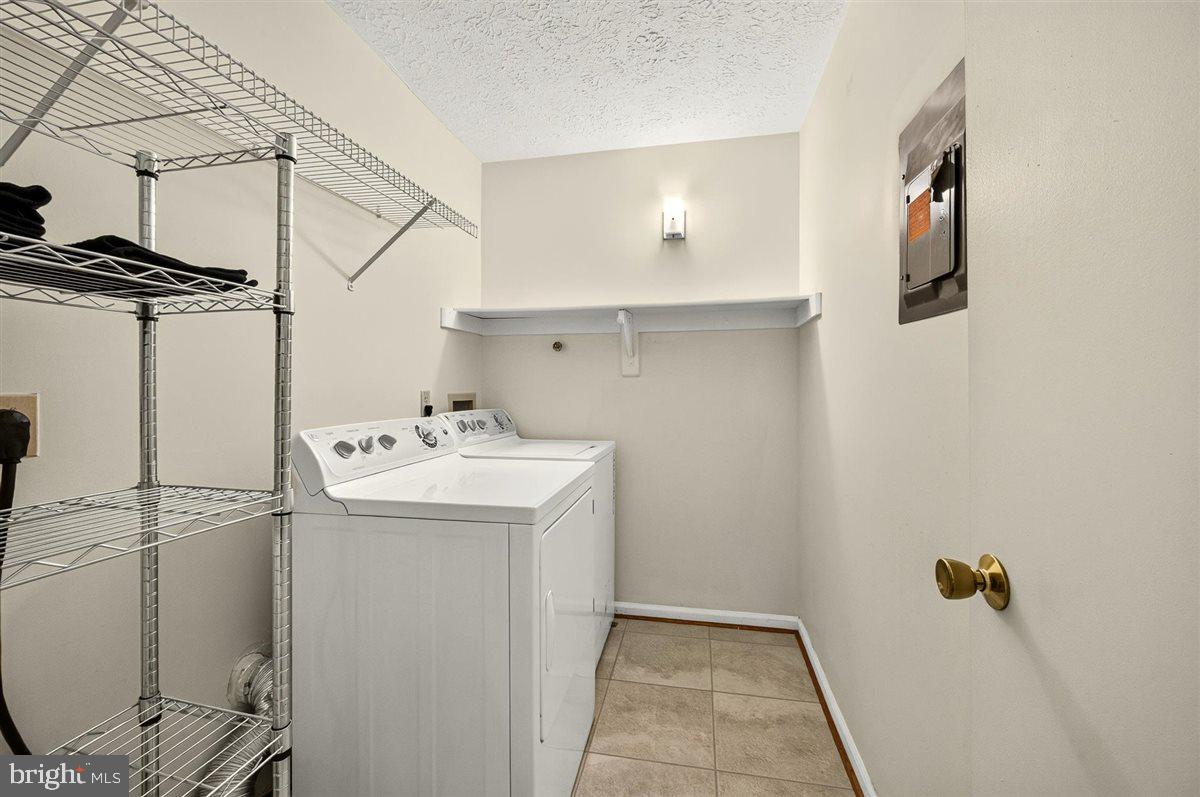 2316 Hunters Run Dr Property Photo 20
