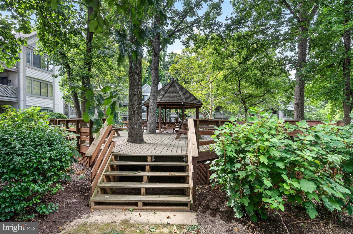 2316 Hunters Run Dr Property Photo 33