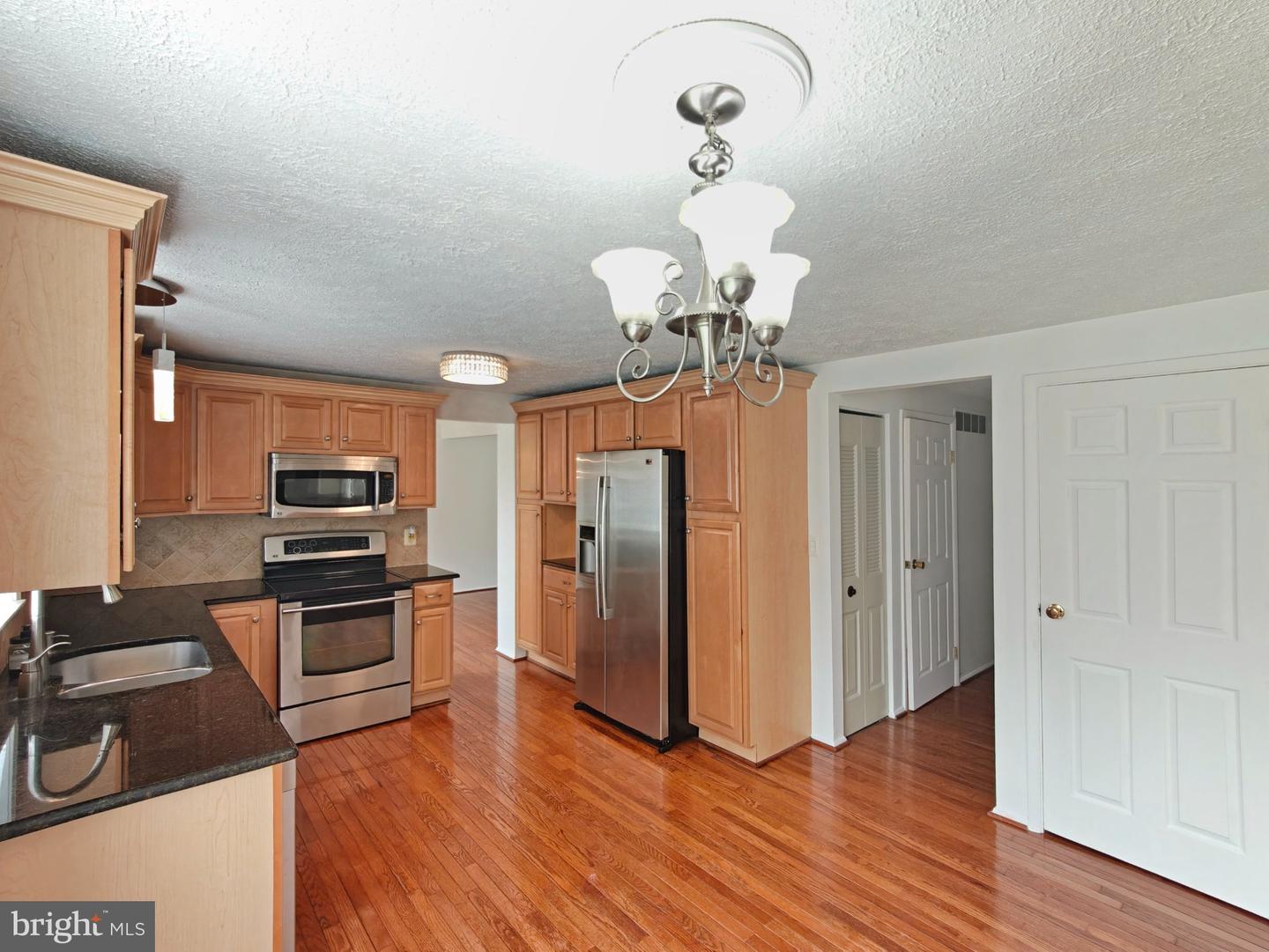 1705 Whitewood Ln Property Photo 8
