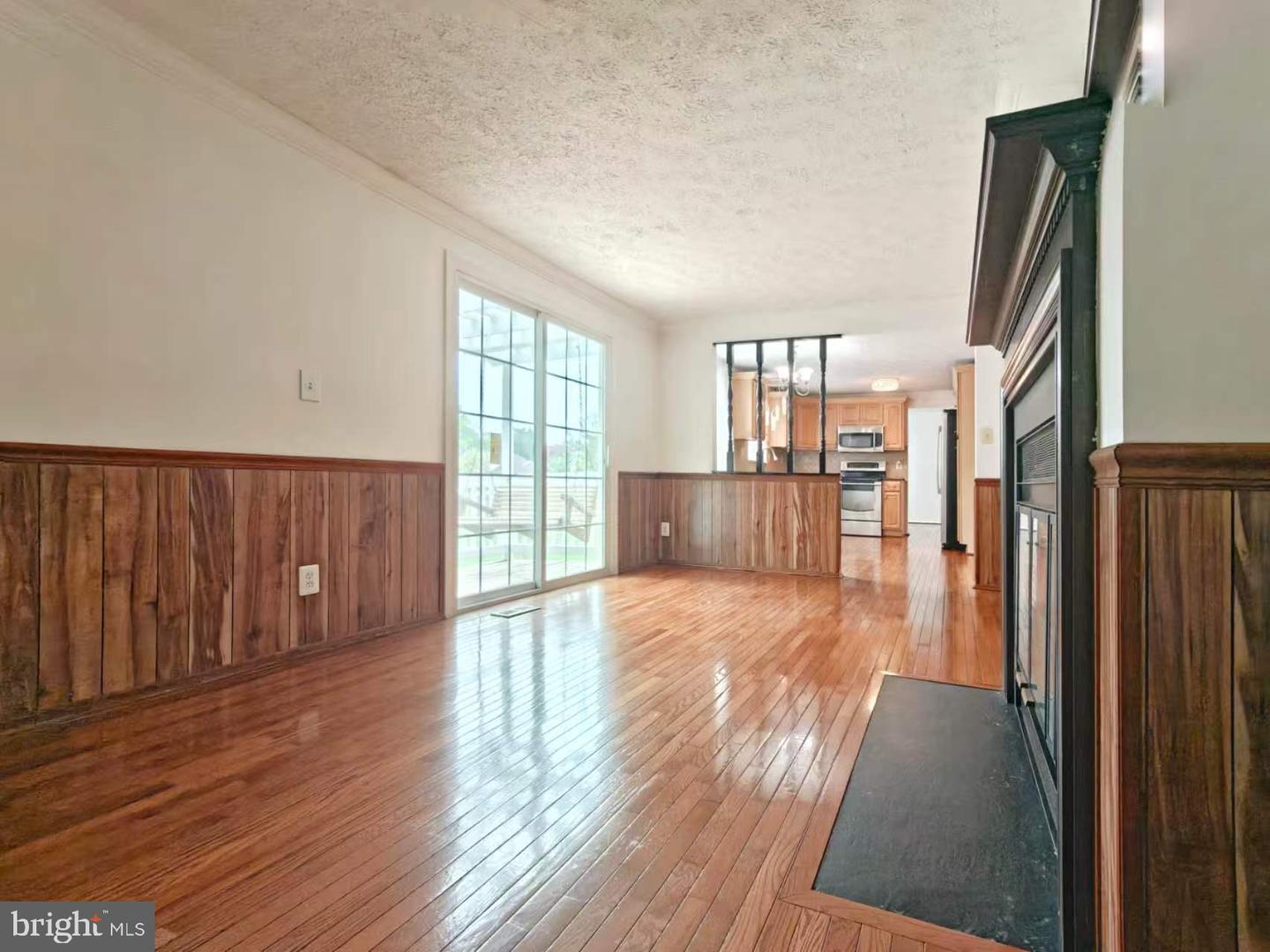 1705 Whitewood Ln Property Photo 9