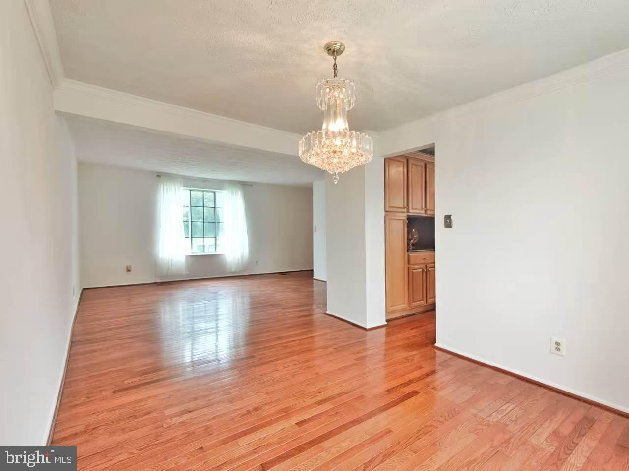 1705 Whitewood Ln Property Photo 11