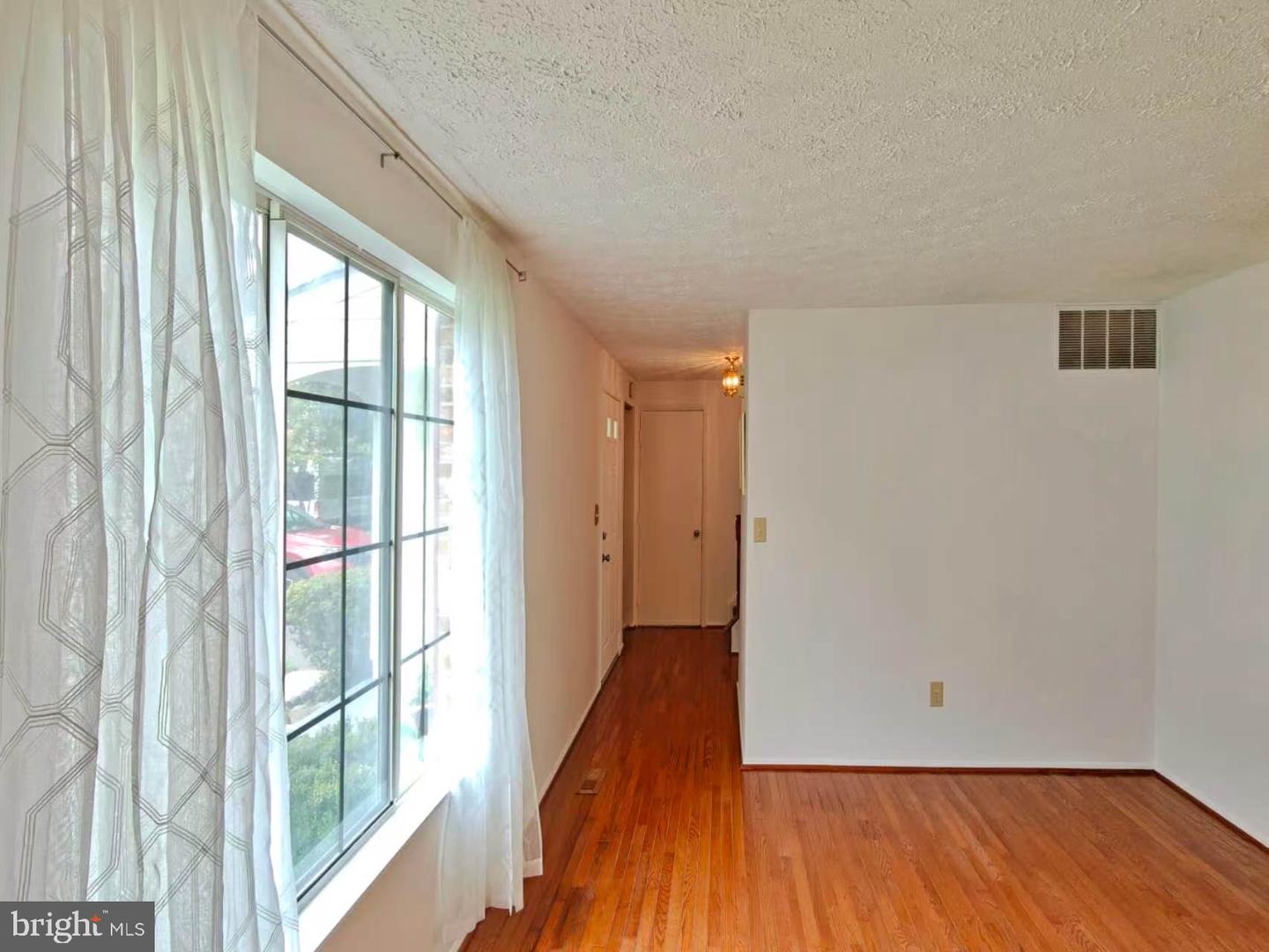 1705 Whitewood Ln Property Photo 12