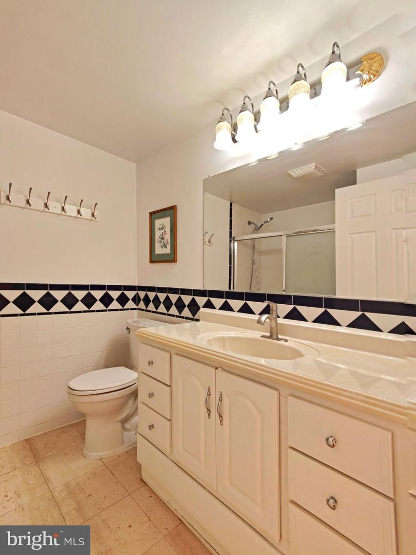 1705 Whitewood Ln Property Photo 23