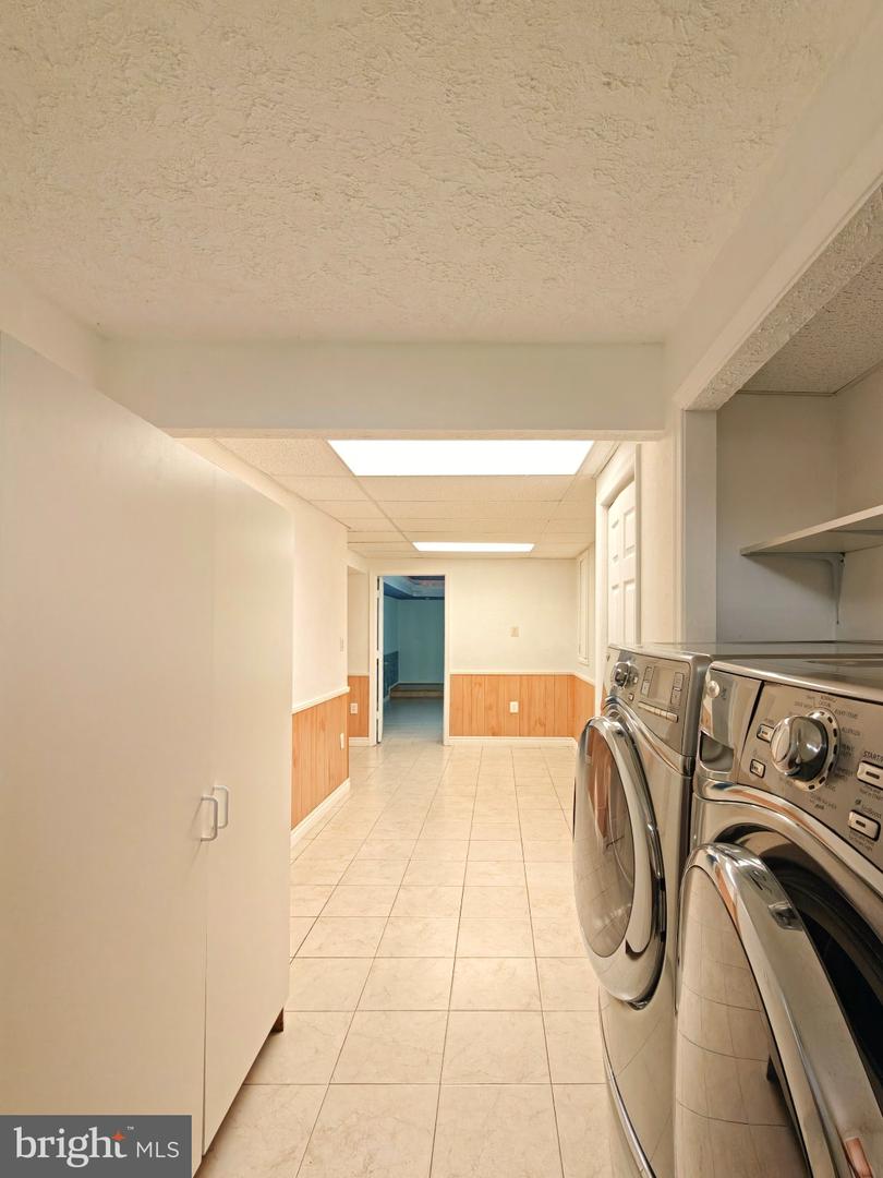 1705 Whitewood Ln Property Photo 28