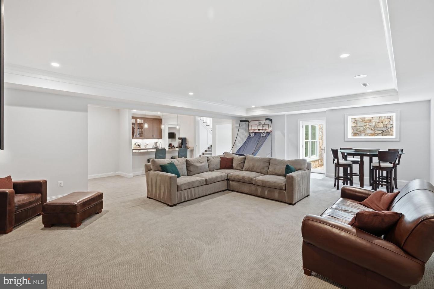 6909 Arbor Ln Property Photo 55
