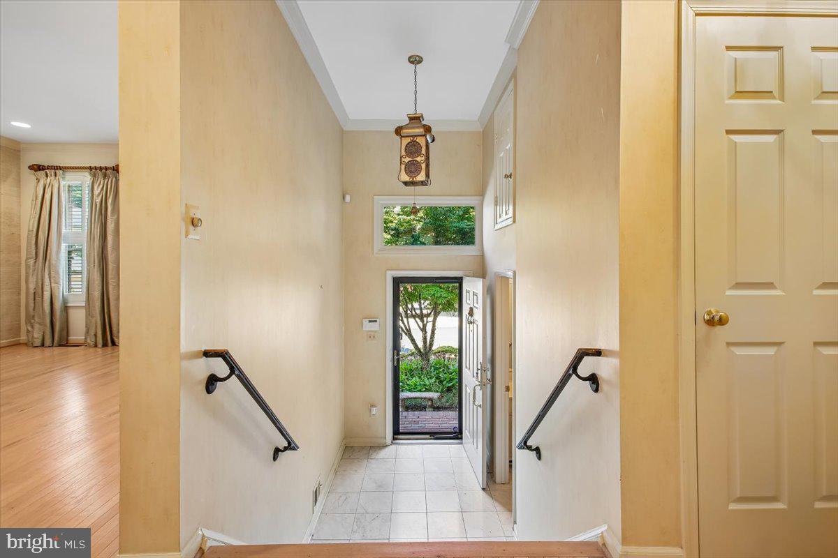 1403 Mclean Mews Ct Property Photo 3