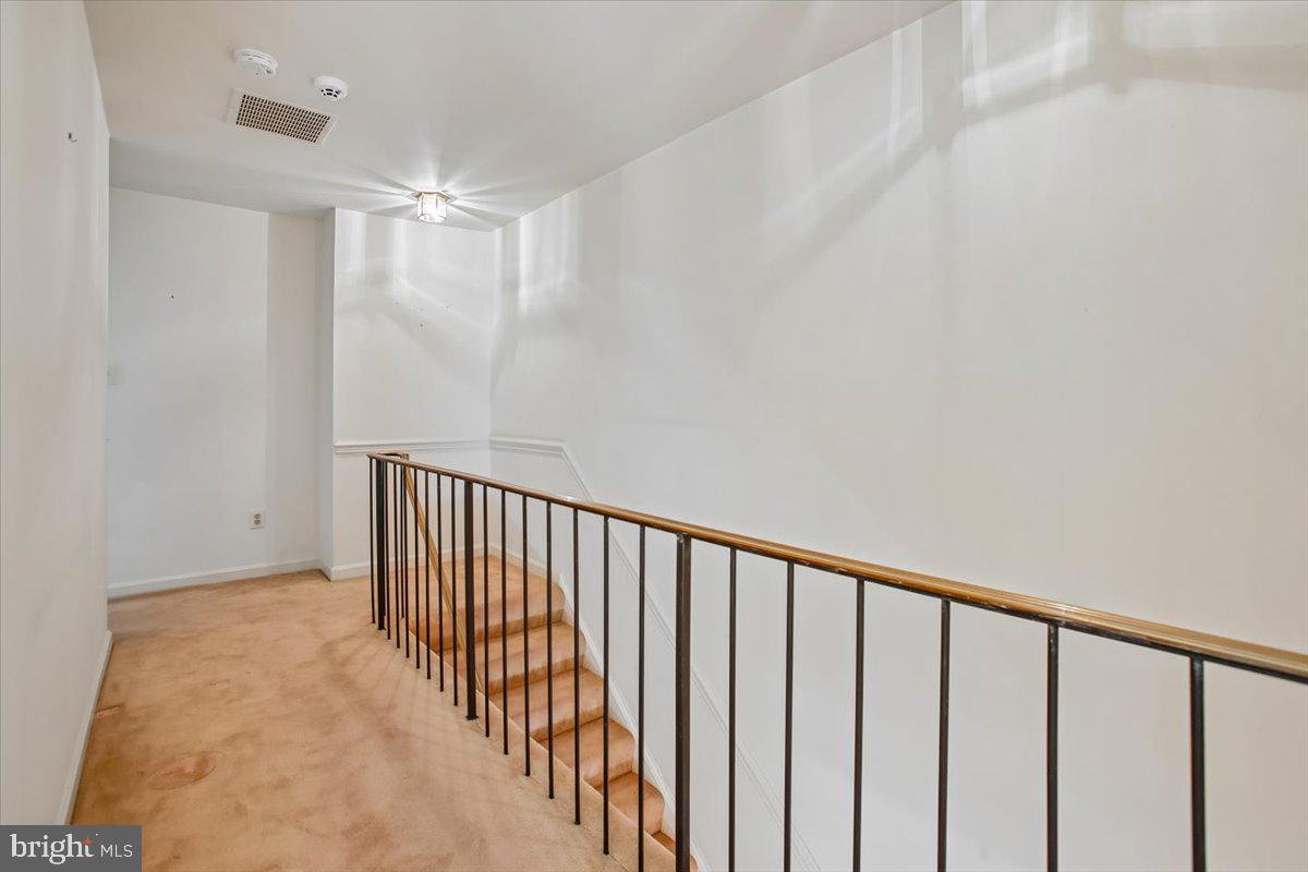 1403 Mclean Mews Ct Property Photo 25