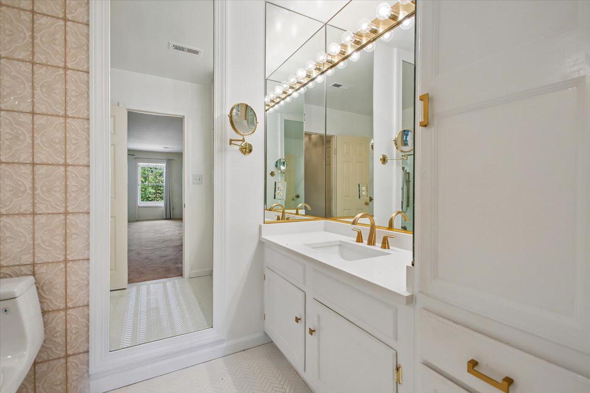 1403 Mclean Mews Ct Property Photo 28