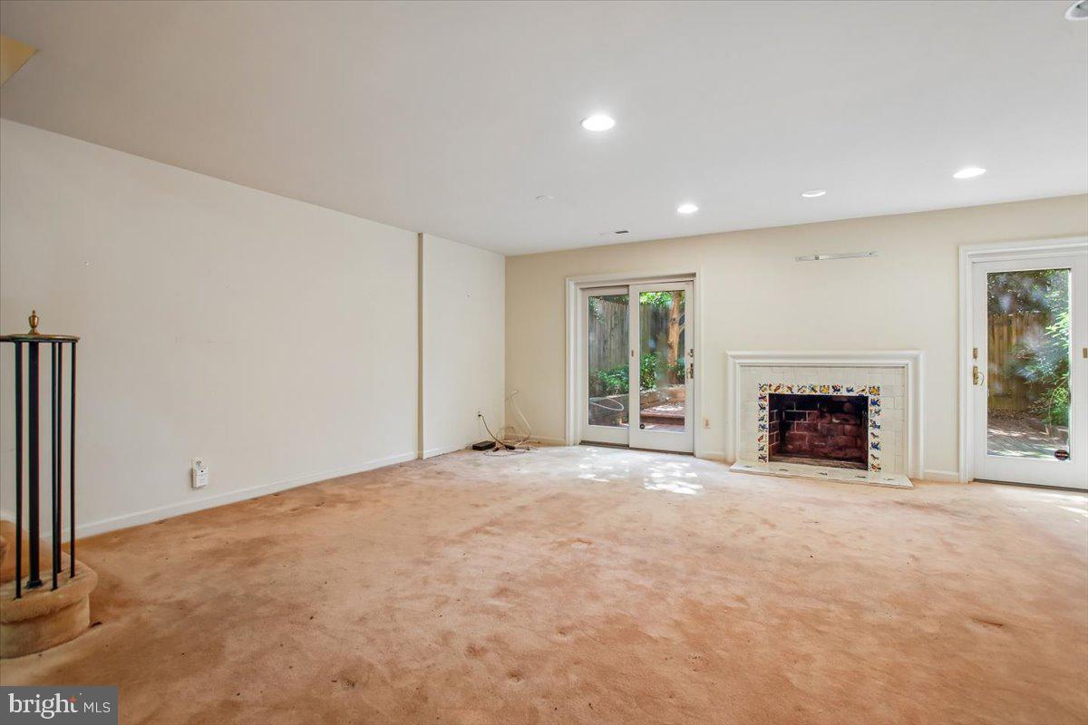 1403 Mclean Mews Ct Property Photo 45