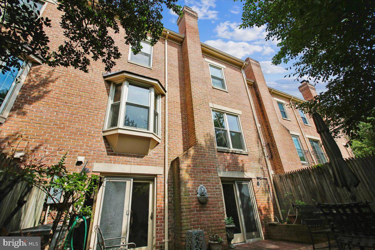 1403 Mclean Mews Ct Property Photo 65
