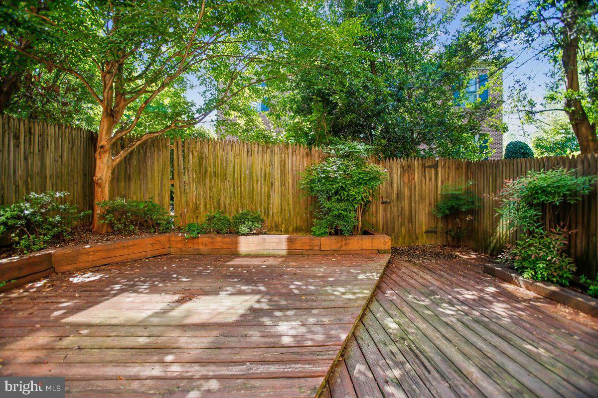 1403 Mclean Mews Ct Property Photo 68
