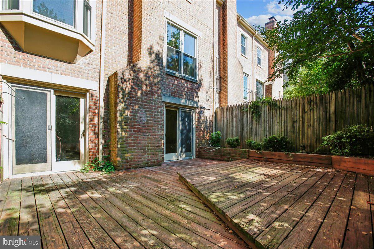 1403 Mclean Mews Ct Property Photo 70