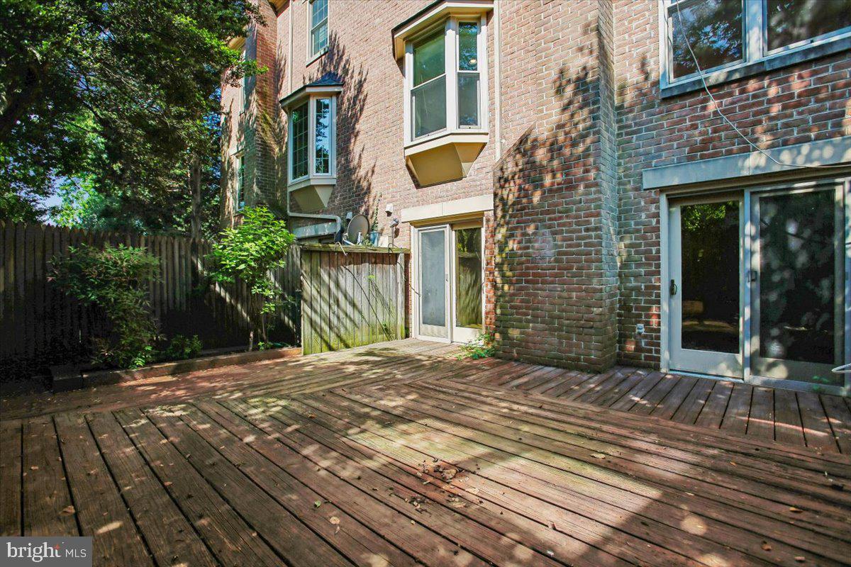 1403 Mclean Mews Ct Property Photo 72