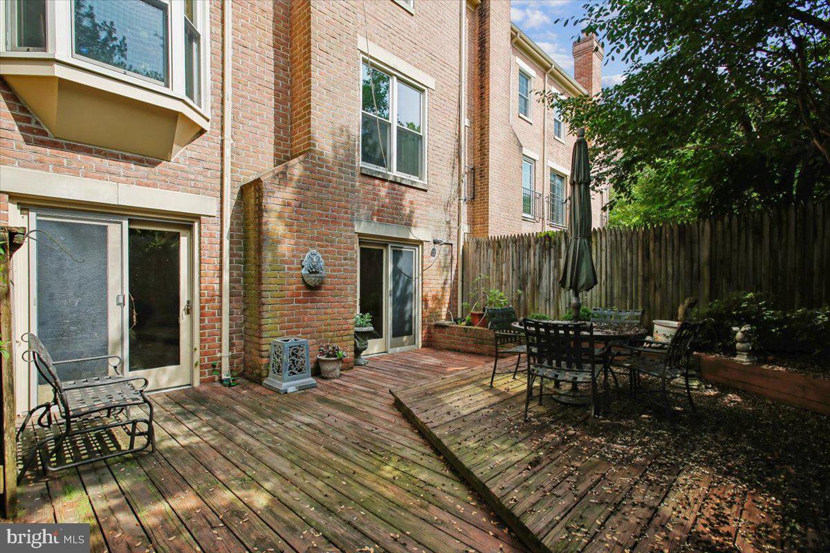 1403 Mclean Mews Ct Property Photo 75