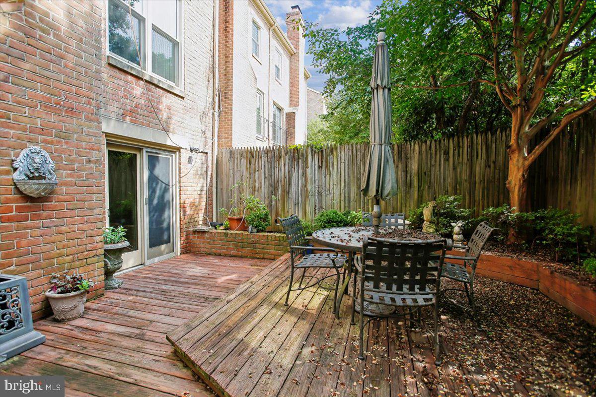 1403 Mclean Mews Ct Property Photo 76