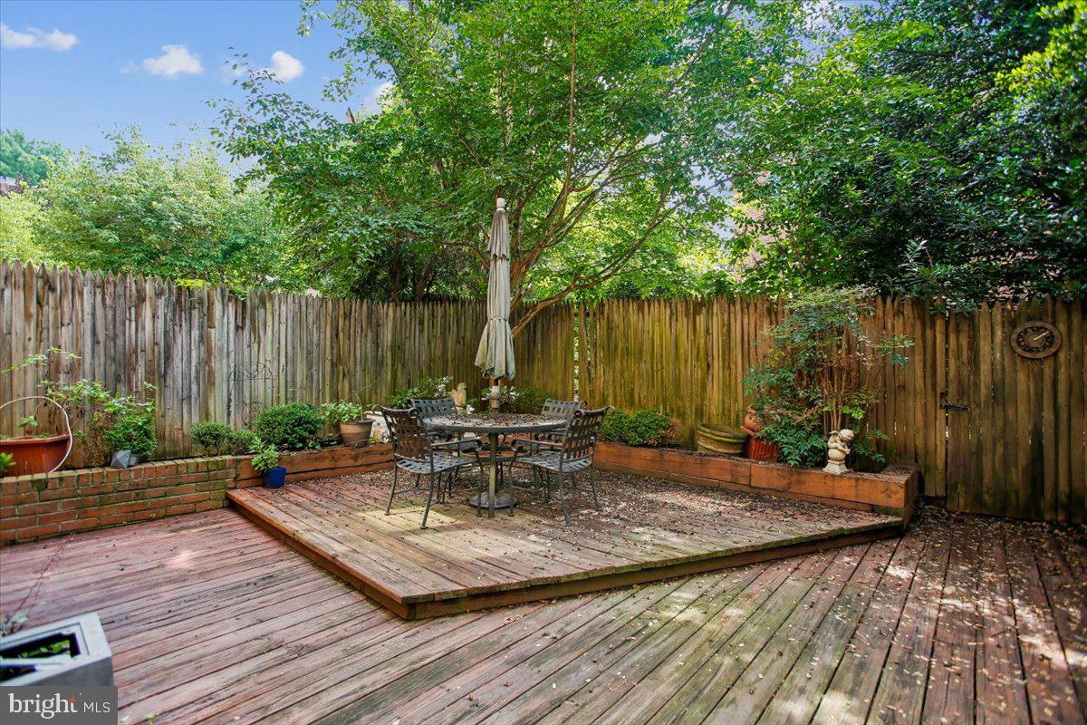 1403 Mclean Mews Ct Property Photo 78