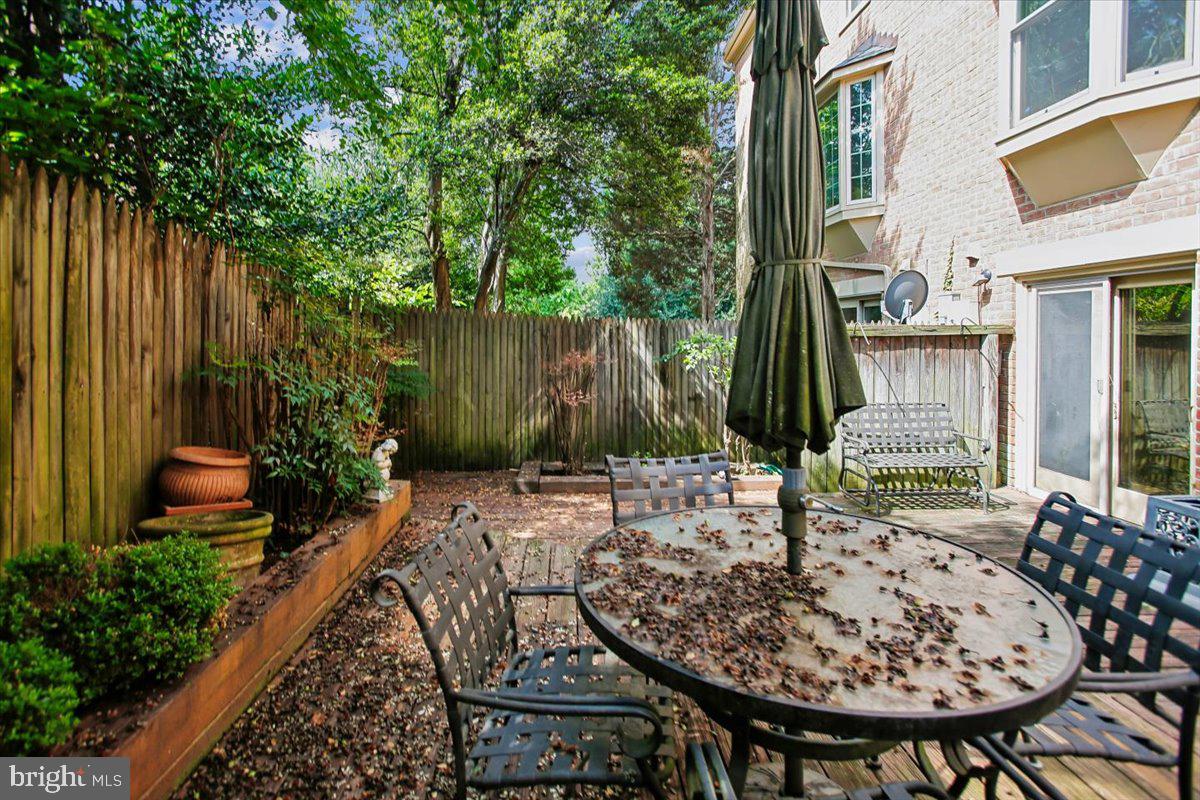 1403 Mclean Mews Ct Property Photo 81