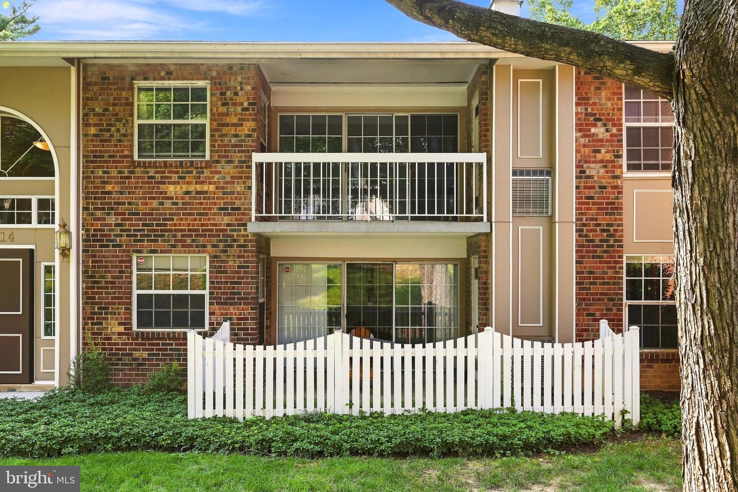 1914 Wilson #204 Property Photo 20