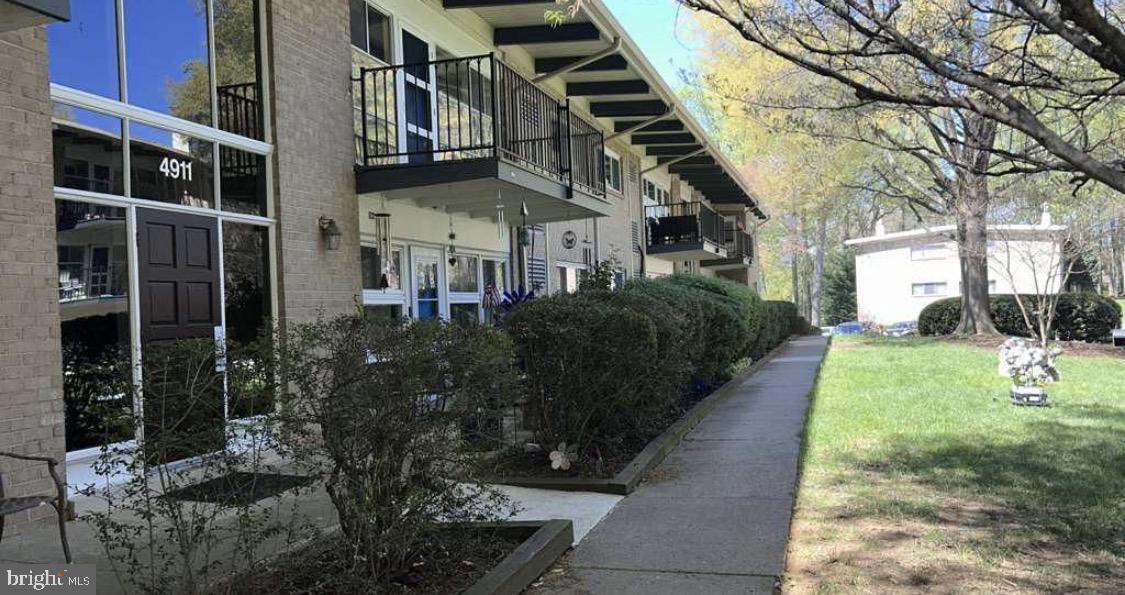 4911 Americana Dr #101 Property Photo 14