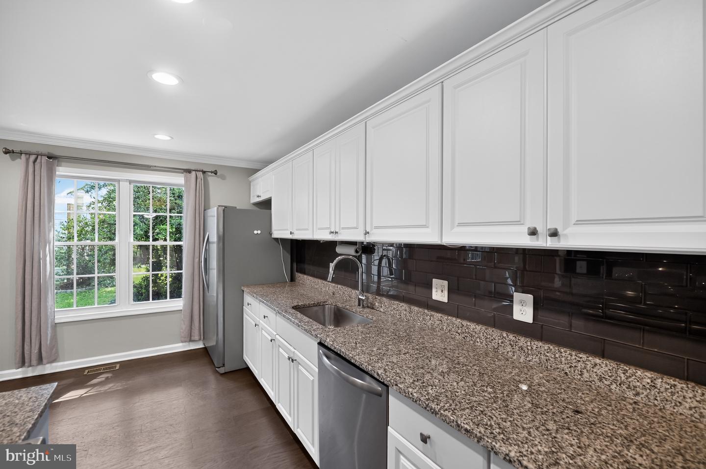 VAFX2331220 Property Photo 6
