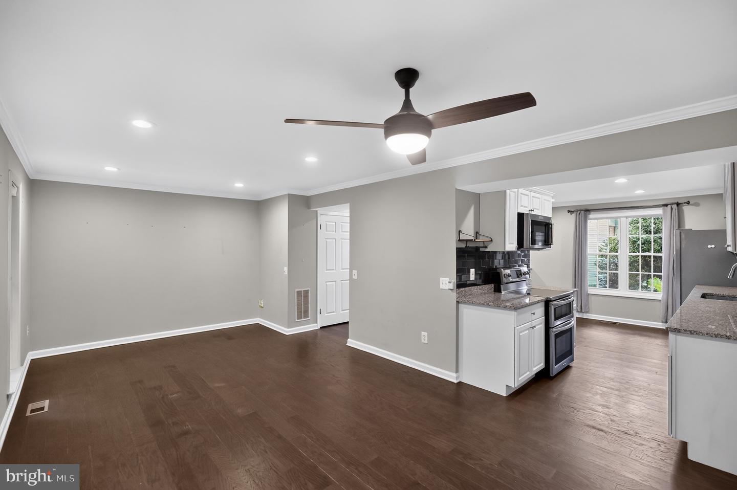 VAFX2331220 Property Photo 11