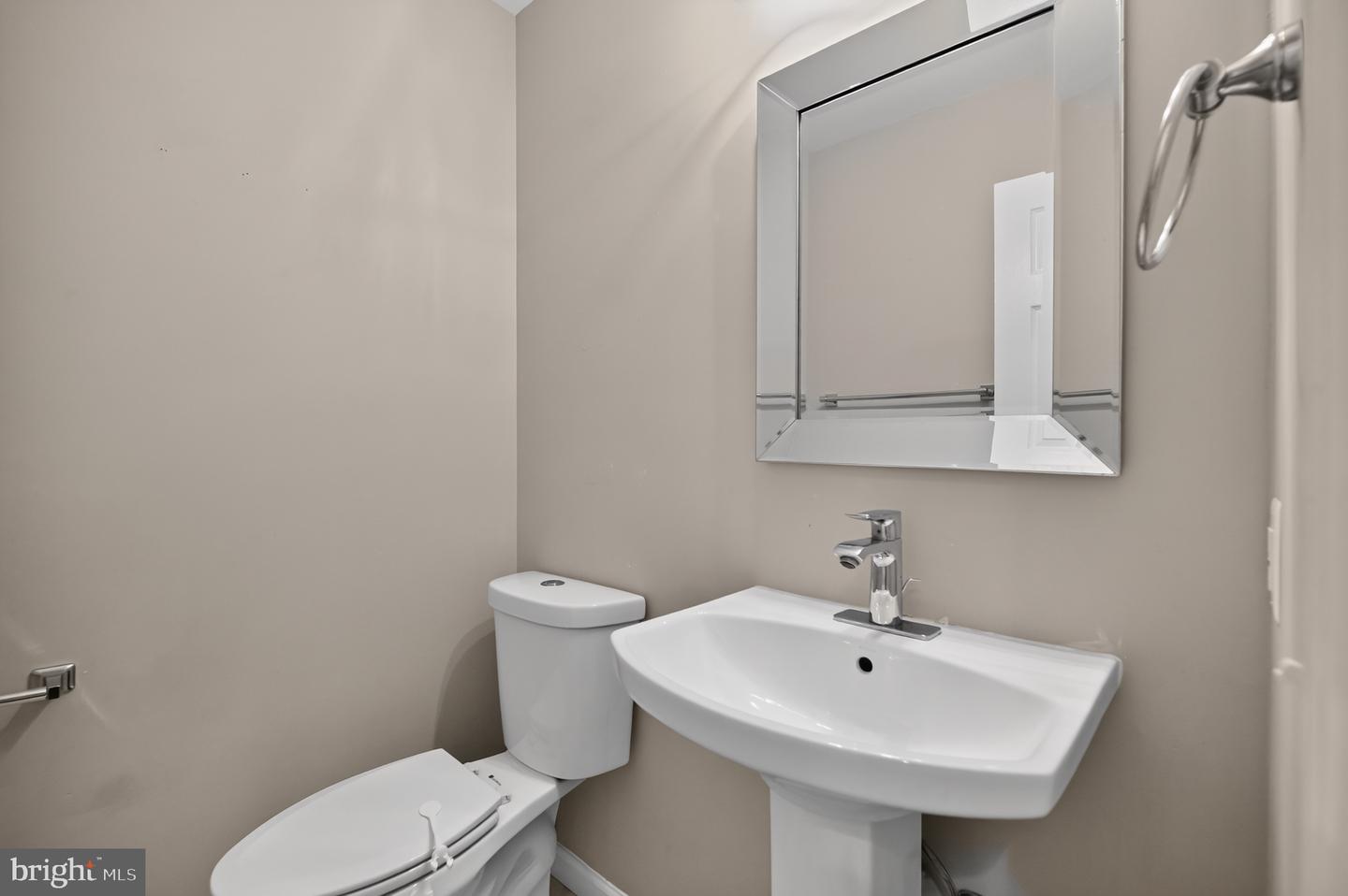 VAFX2331220 Property Photo 14