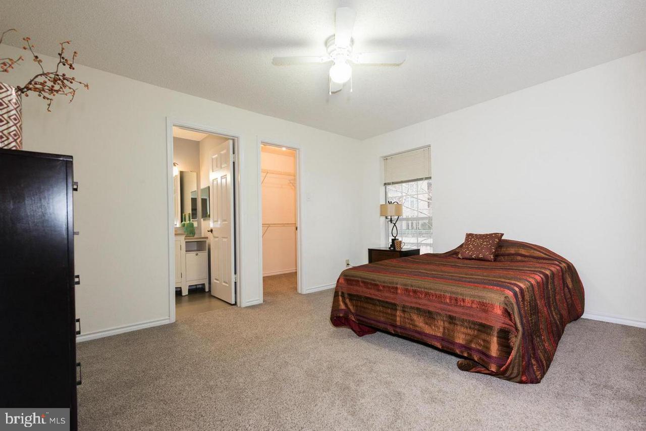 1519 Lincoln Way #301 Property Photo 4