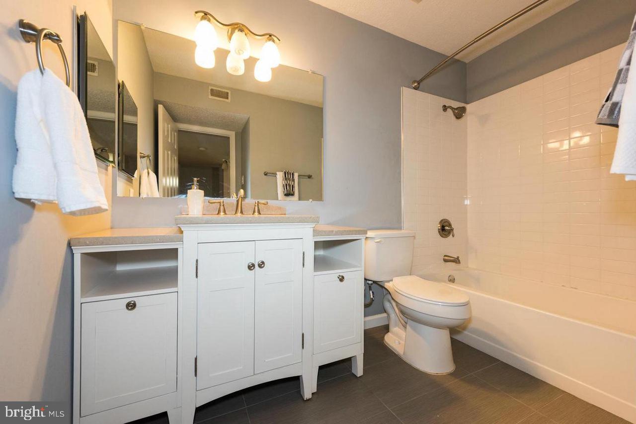 1519 Lincoln Way #301 Property Photo 7