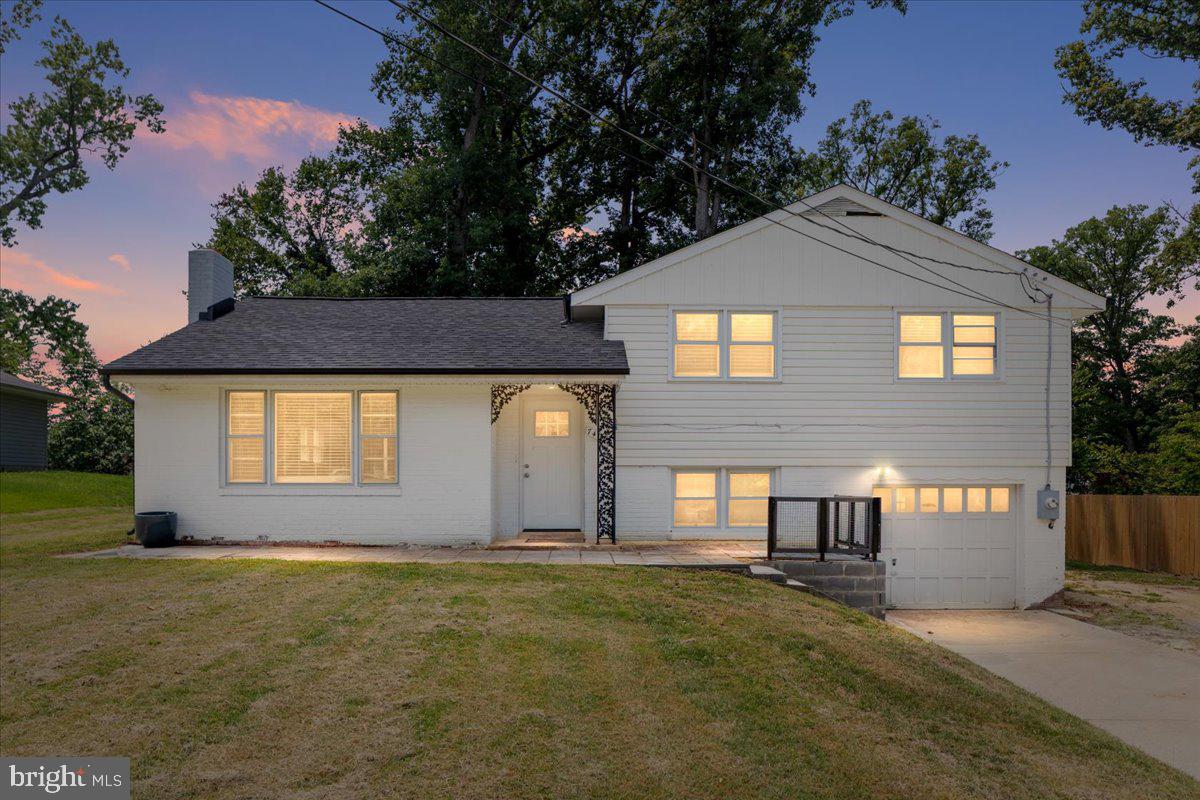 7410 Dickenson St Property Photo 1