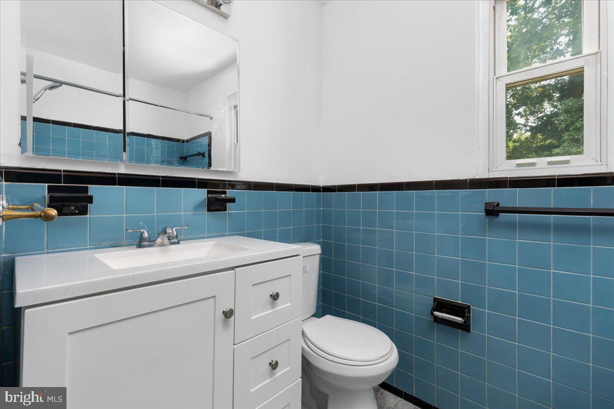 7410 Dickenson St Property Photo 19