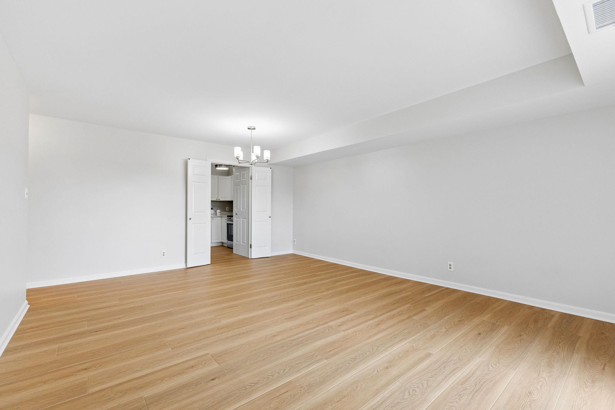 3800 Powell Ln #805 Property Photo 11