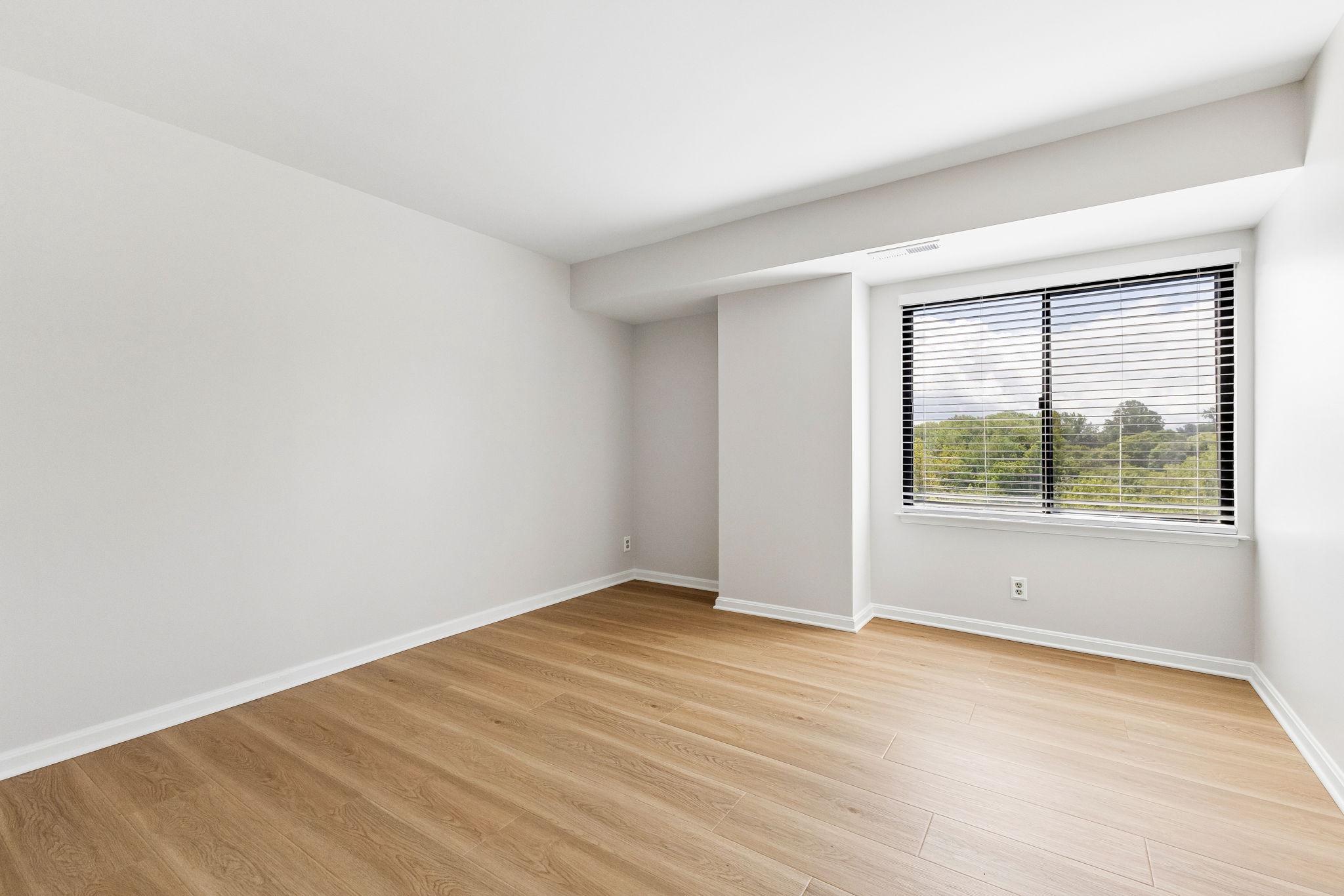 3800 Powell Ln #805 Property Photo 15