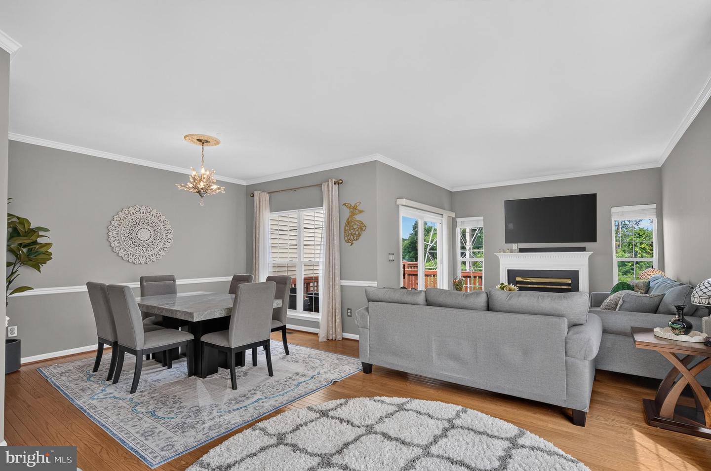 5201 Ballycastle Cir Property Photo 2