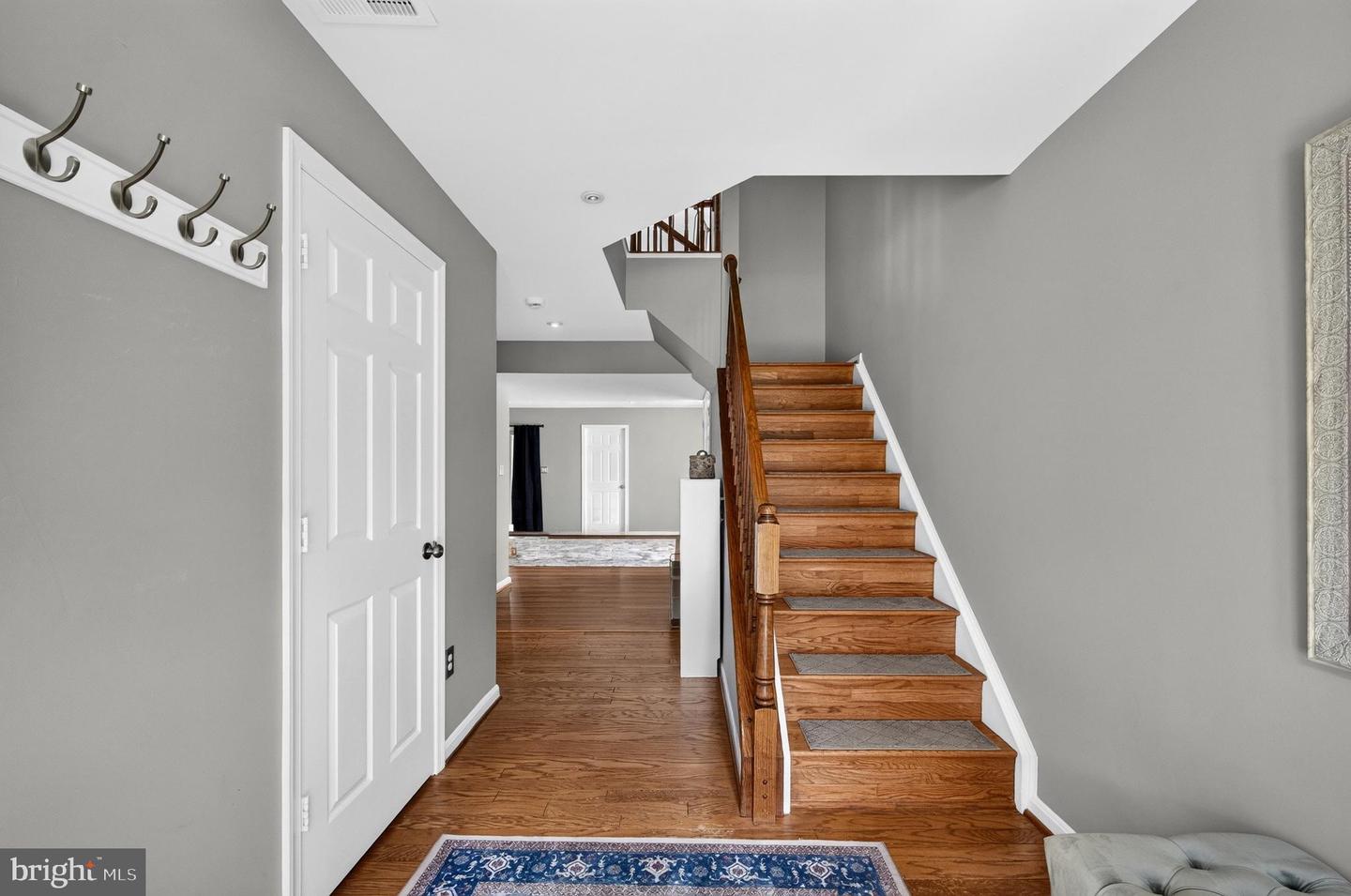 5201 Ballycastle Cir Property Photo 4