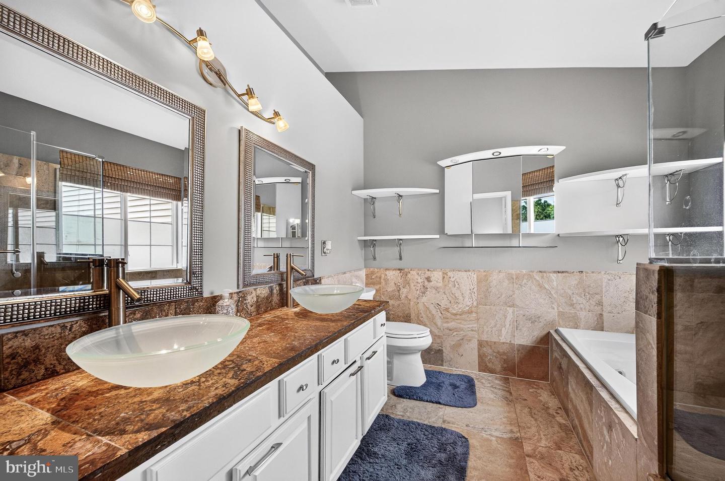 5201 Ballycastle Cir Property Photo 27