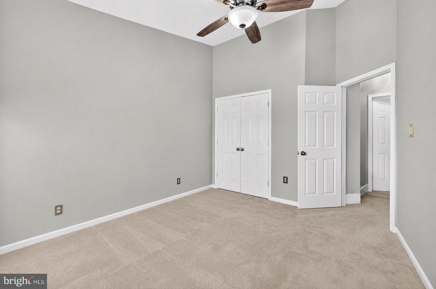 5201 Ballycastle Cir Property Photo 33